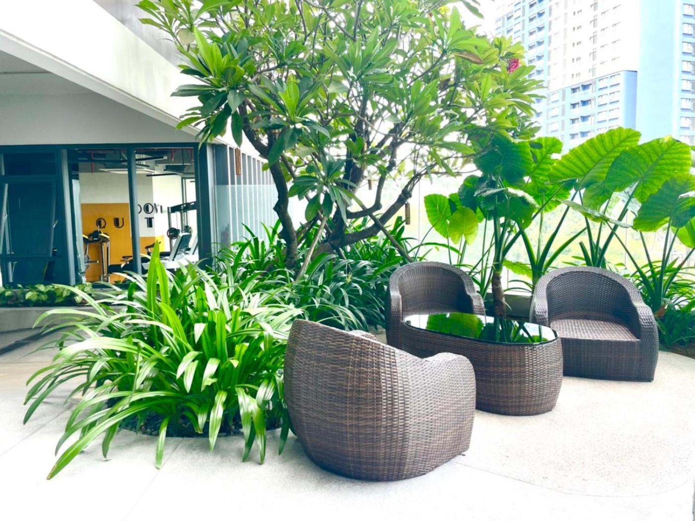 Compass One Building - Luxury Apartments Ap Phu Tho Exterior foto